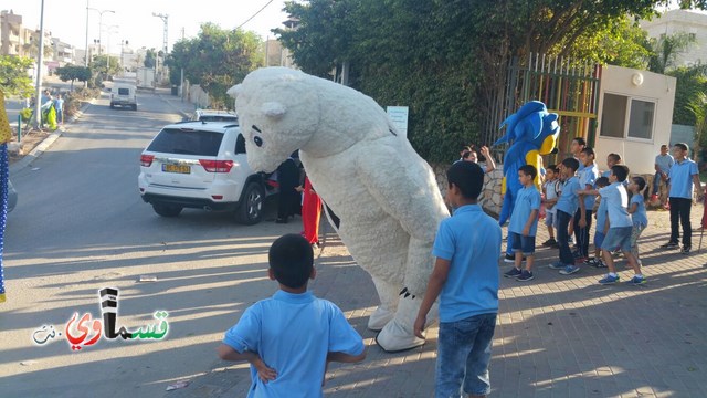   كفرقاسم - فيديو : طلاب جنة ابن رشد يحتفلون بعيد الاضحى بمهرجان استعراضي وتكبيرات العيد تصدح  